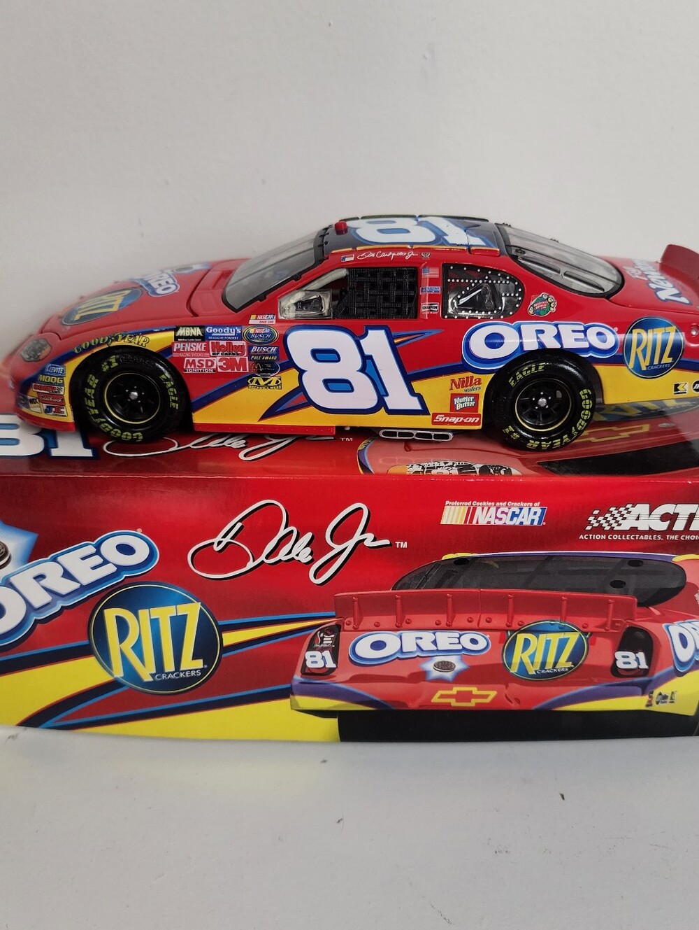 Dale Earnhardt Jr. Oreo Ritz #81 Die-Cast Race Car - NASCAR 2005 1/15516